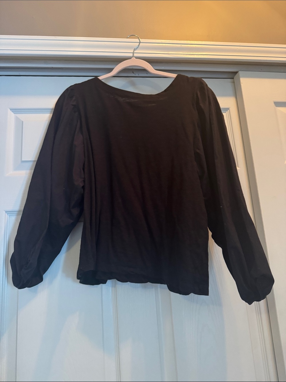 LOFT Black Long-Sleeve Crewneck Top with Puff Sleeves